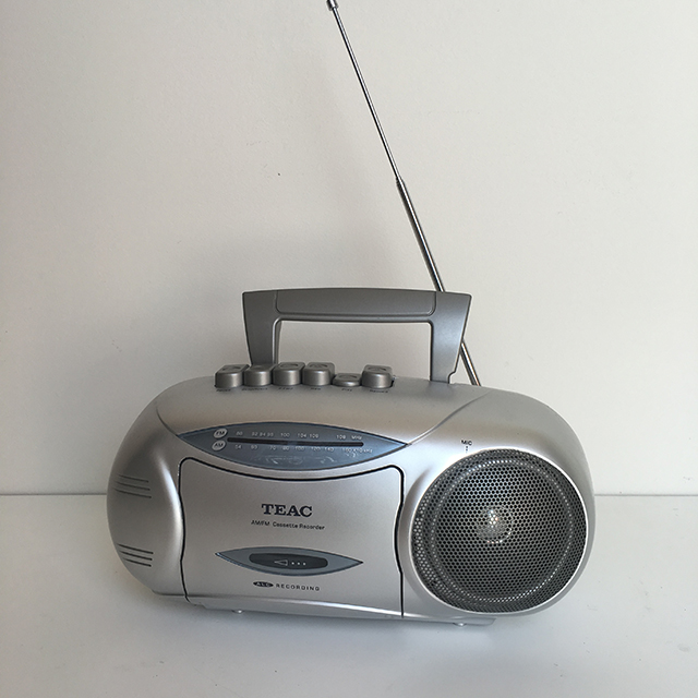 RADIO, Boombox - Silver Fly Teac